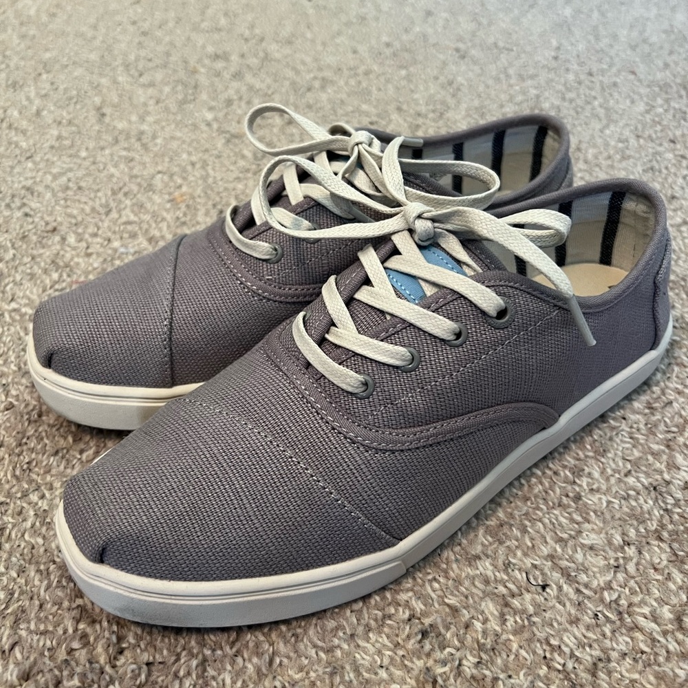 Gray Canvas Women’s Toms Shoes